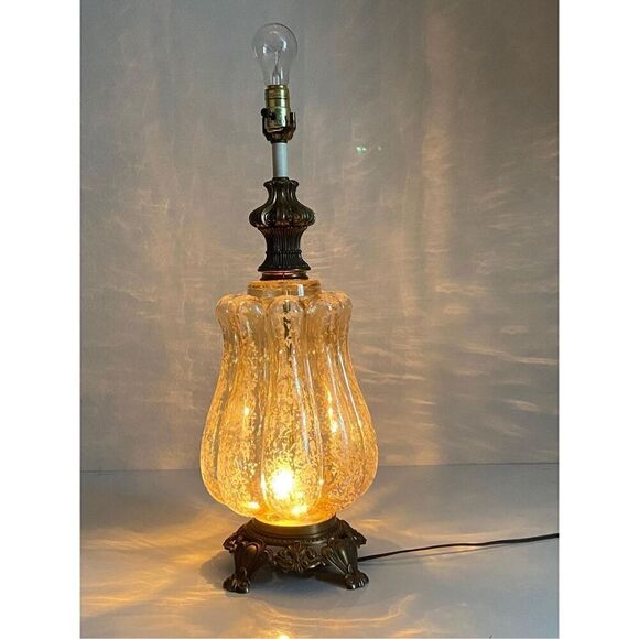 Vtg Midcentury Hollywood Regency Champagne Frosted Glass Globe Footed Table Lamp - Picture 2 of 11